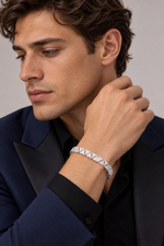 Load image into Gallery viewer, Maylaya Gems 4.41 ct Round Lab-Grown Diamond Men's Bracelet — AI-generated adult male model in tailored eveningwear / ภาพจำลองนายแบบสวมเครื่องประดับด้วย AI
