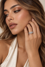 Load image into Gallery viewer, Maylaya Gems 9K Gold 1.1 ct Round Lab-Grown Diamond Ring — M094A — AI-generated young adult model in eveningwear / ภาพจำลองนางแบบสวมเครื่องประดับด้วย AI
