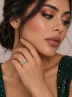 Load image into Gallery viewer, Maylaya Gems 9K Gold 1.09 ct Round Lab-Grown Diamond Ring — Stk54 — AI-generated young adult model in eveningwear / ภาพจำลองนางแบบสวมเครื่องประดับด้วย AI
