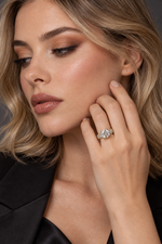 Load image into Gallery viewer, Maylaya Gems 9K Gold 2.03 ct Round Lab-Grown Diamond Ring — M0005 — AI-generated young adult model in eveningwear / ภาพจำลองนางแบบสวมเครื่องประดับด้วย AI
