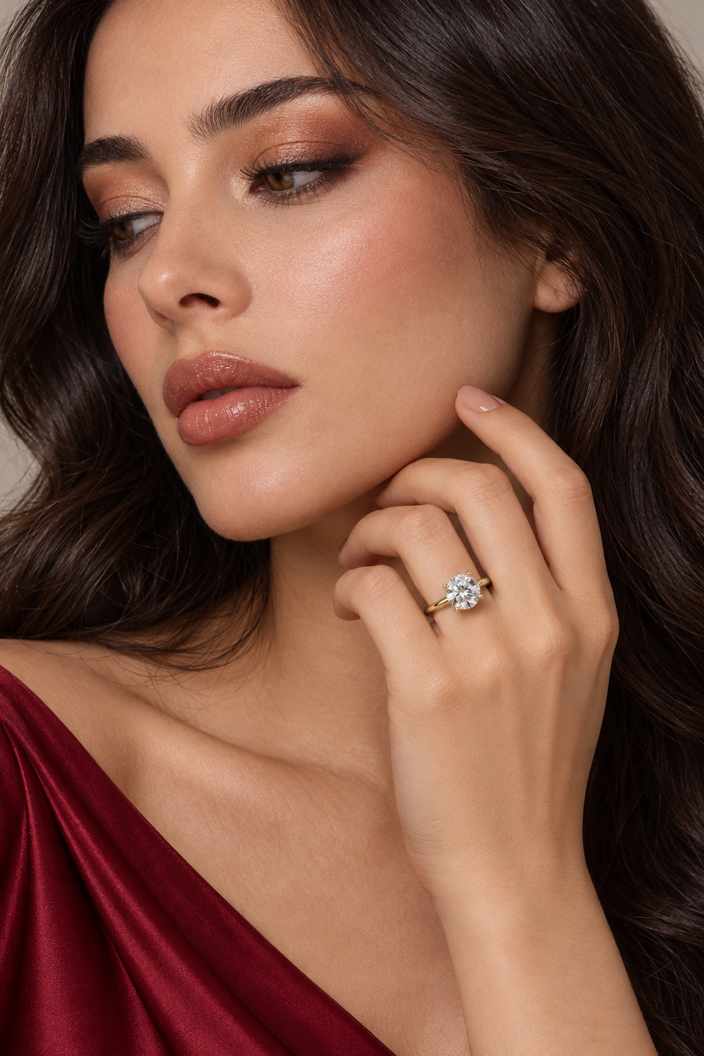 Maylaya Gems 2.5 ct Round Lab-Grown Diamond Ring — AI-generated young adult model in eveningwear / ภาพจำลองนางแบบสวมเครื่องประดับด้วย AI