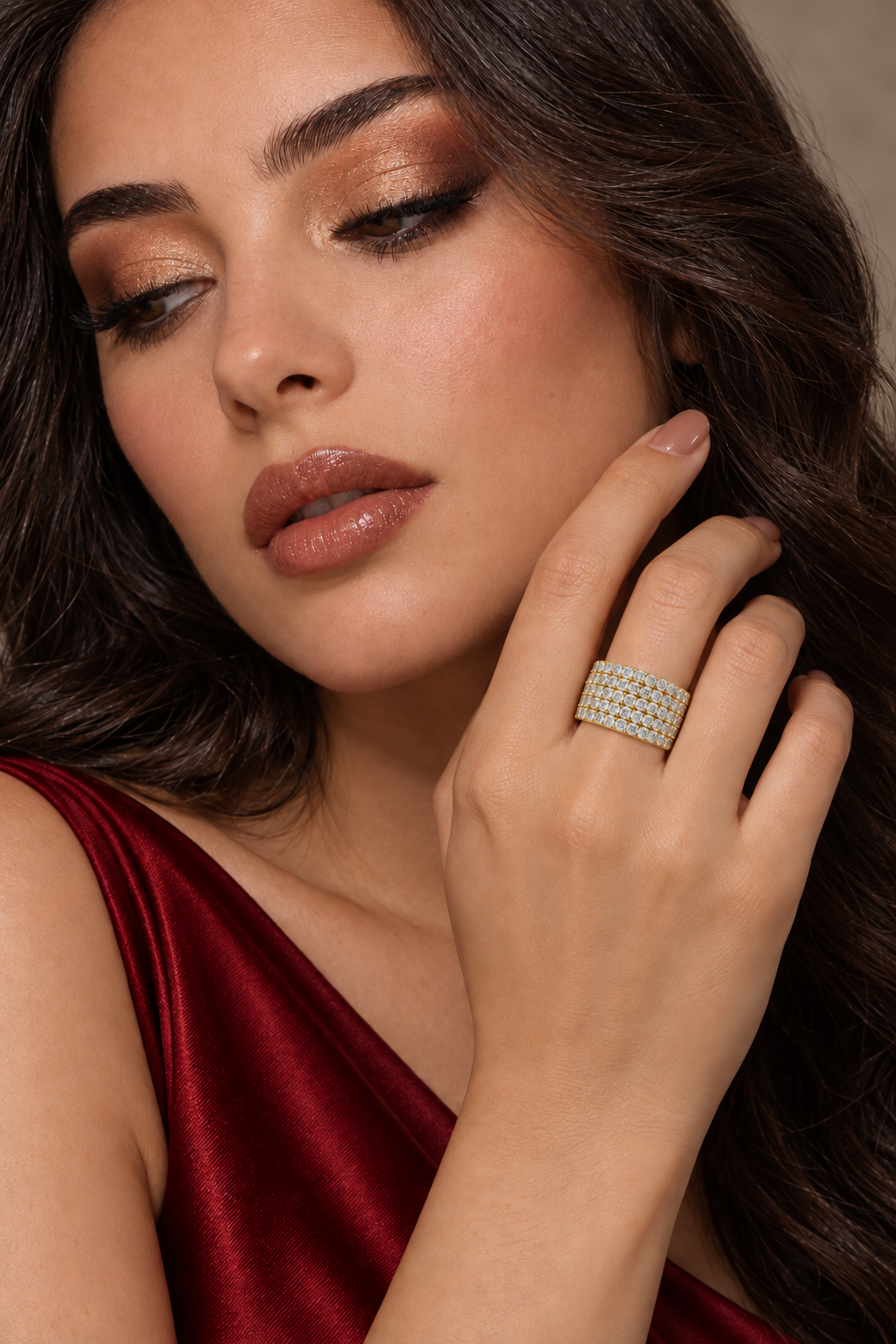 Maylaya Gems 2.125 ct Round Lab-Grown Diamond Band — AI-generated young adult model in eveningwear / ภาพจำลองนางแบบสวมเครื่องประดับด้วย AI