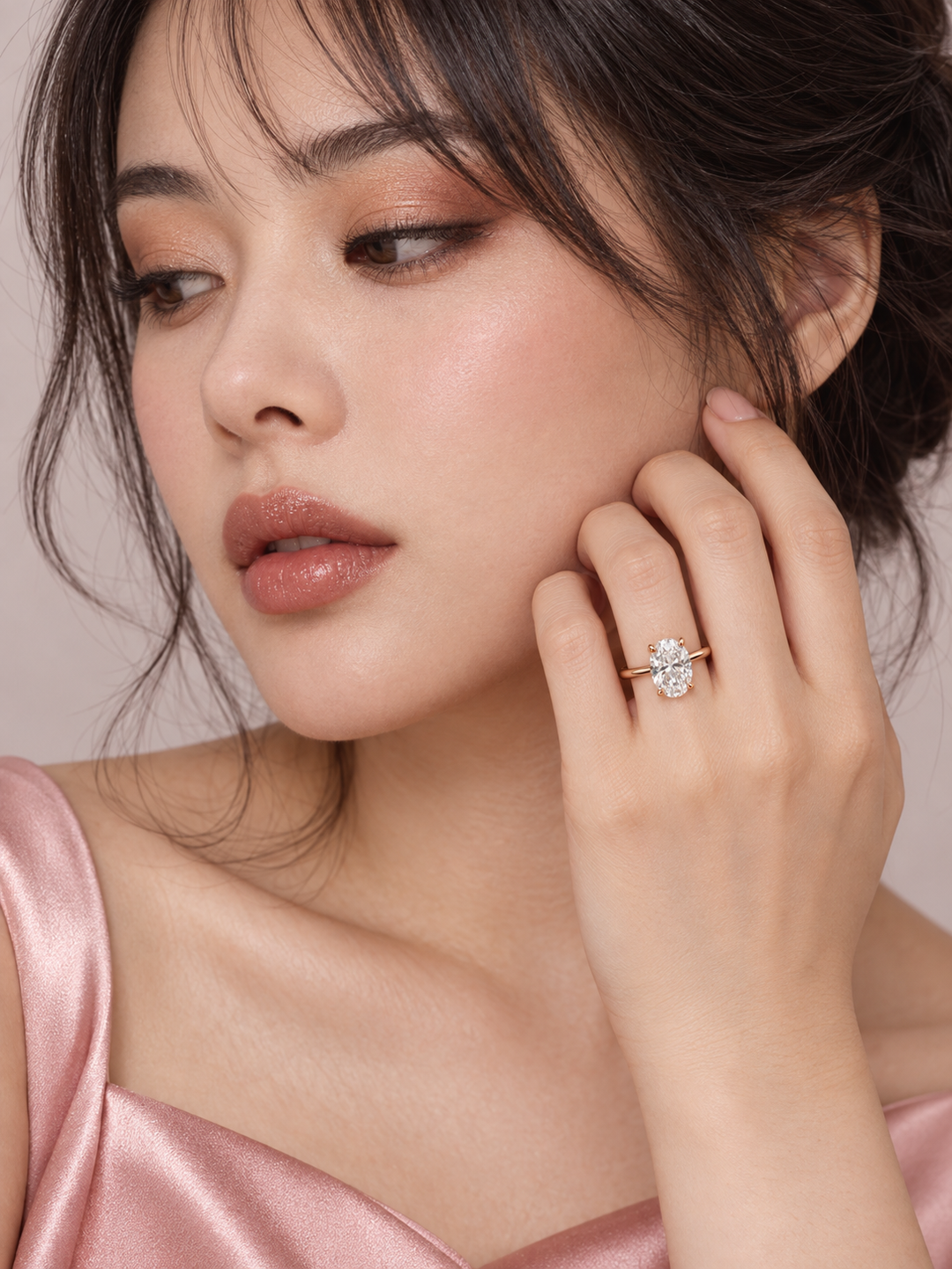 Maylaya Gems 9K Gold 1.06 ct Oval Diamond Ring — M209 — AI-generated young adult model in eveningwear / ภาพจำลองนางแบบสวมเครื่องประดับด้วย AI