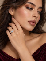Load image into Gallery viewer, Maylaya Gems 9K Gold 1.1 ct Round Diamond Ring — M205 — AI-generated young adult model in eveningwear / ภาพจำลองนางแบบสวมเครื่องประดับด้วย AI
