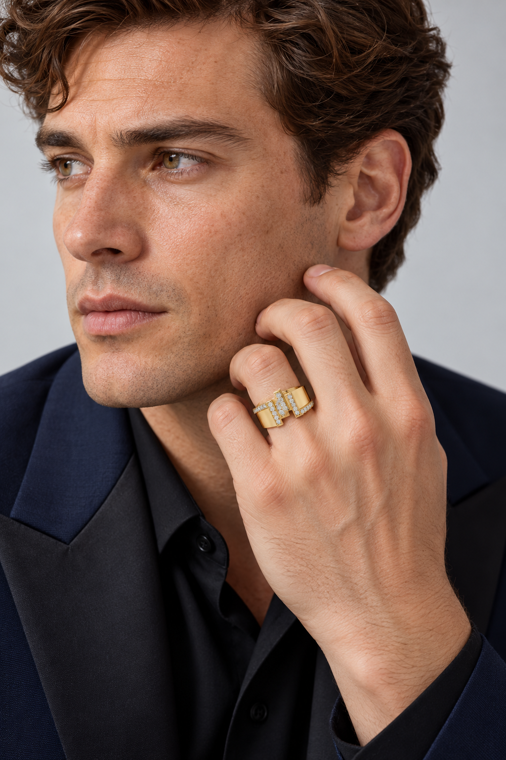 Maylaya Gems 0.388 ct Single-Rail Lab-Grown Diamond Band — AI-generated adult male model wearing the ring / ภาพจำลองนายแบบสวมแหวนด้วย AI