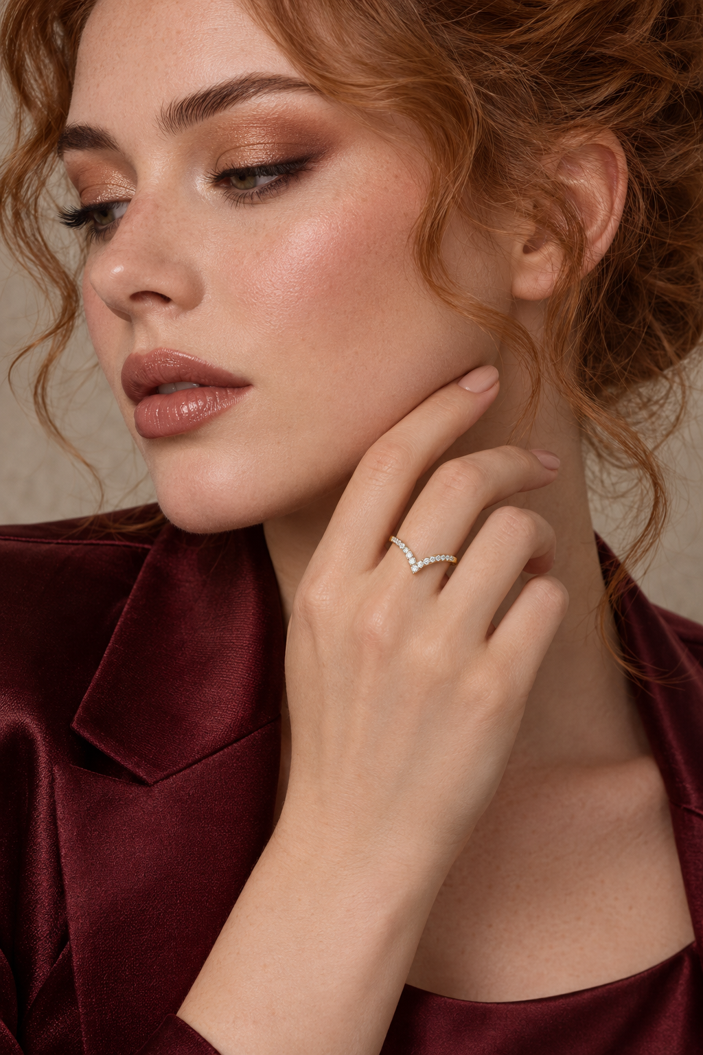 Maylaya Gems 0.66 ct Round Chevron Eternity Lab-Grown Diamond Band — AI-generated young adult model in eveningwear / ภาพจำลองนางแบบสวมเครื่องประดับด้วย AI