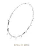 Load image into Gallery viewer, Maylaya Gems necklace in white gold
