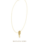 Load image into Gallery viewer, Maylaya Gems pendant in yellow gold - pendant only, chain not included
