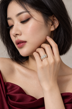 Load image into Gallery viewer, Maylaya Gems 4.26 ct Round Triple-Row Lab-Grown Diamond Band — AI-generated young adult model in eveningwear / ภาพจำลองนางแบบสวมแหวนด้วย AI
