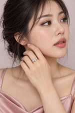 Load image into Gallery viewer, Maylaya Gems 1.39 ct Heart Trillion Trilogy Lab-Grown Diamond Ring — AI-generated young adult model in eveningwear / ภาพจำลองนางแบบสวมแหวนด้วย AI
