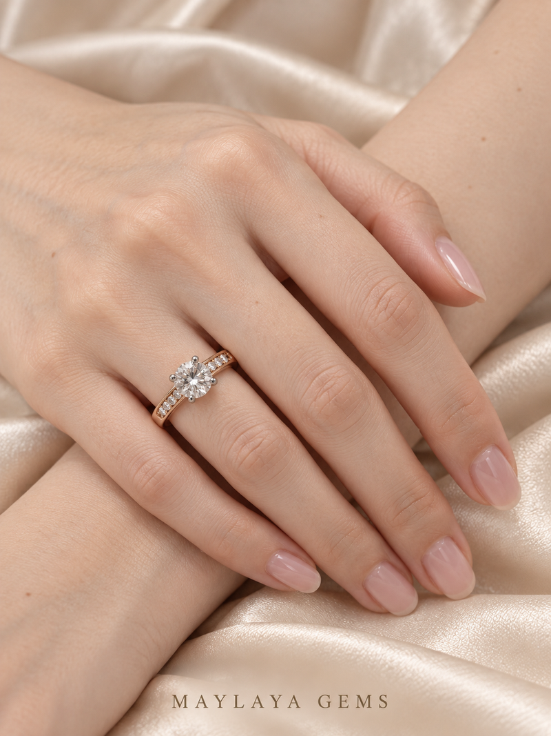 Maylaya Gems SH88 ring on a female model hand