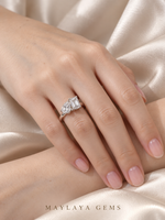 Load image into Gallery viewer, Maylaya Gems Stk124 ring on a female model hand
