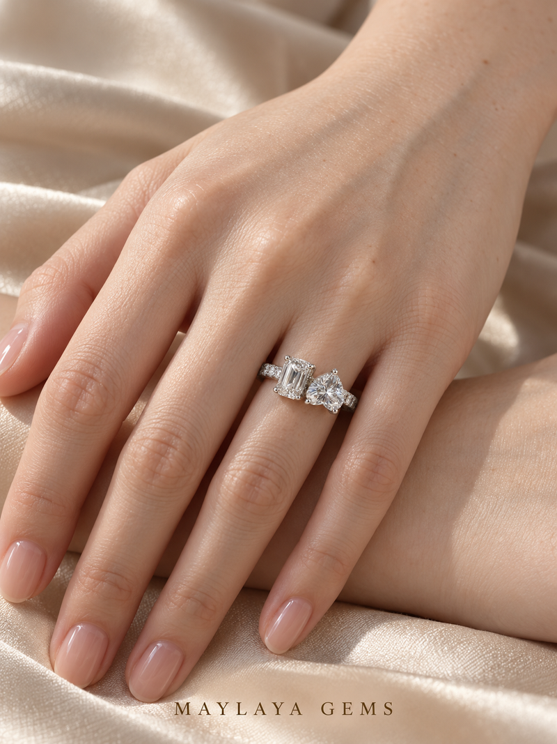 Maylaya Gems Stk32 ring on a female model hand