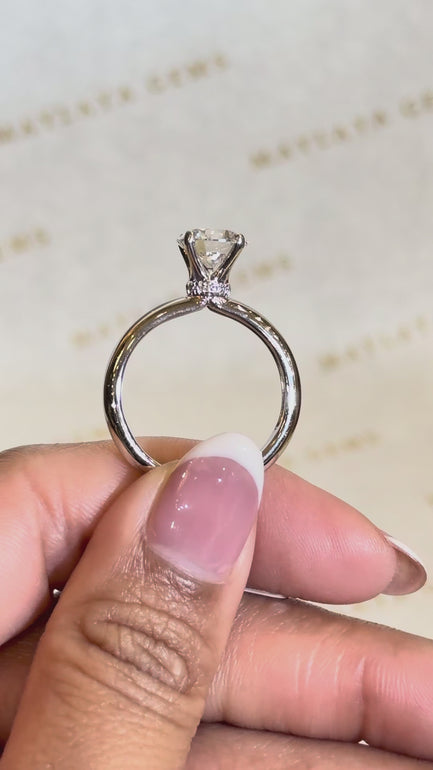 Maylaya Gems M0004 jewelry shown on hand - silent 1080p video