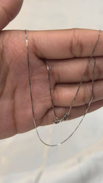 Load and play video in Gallery viewer, Maylaya Gems JF018 jewelry shown on hand - silent 1080p video
