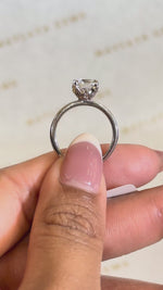 Load and play video in Gallery viewer, Maylaya Gems M0007 jewelry shown on hand - silent 1080p video
