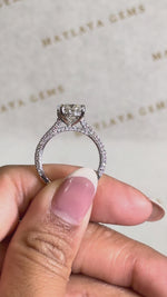 Load and play video in Gallery viewer, Maylaya Gems M03B jewelry shown on hand - silent 1080p video
