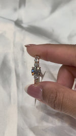 Load and play video in Gallery viewer, Maylaya Gems RGJ009 / STK92 jewelry shown on hand - silent 1080p video
