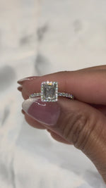 Load and play video in Gallery viewer, Maylaya Gems M022A jewelry shown on hand - silent 1080p video
