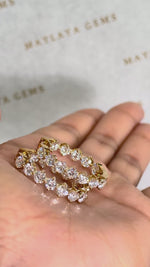 Load and play video in Gallery viewer, Maylaya Gems JF001 jewelry shown on hand - silent 1080p video

