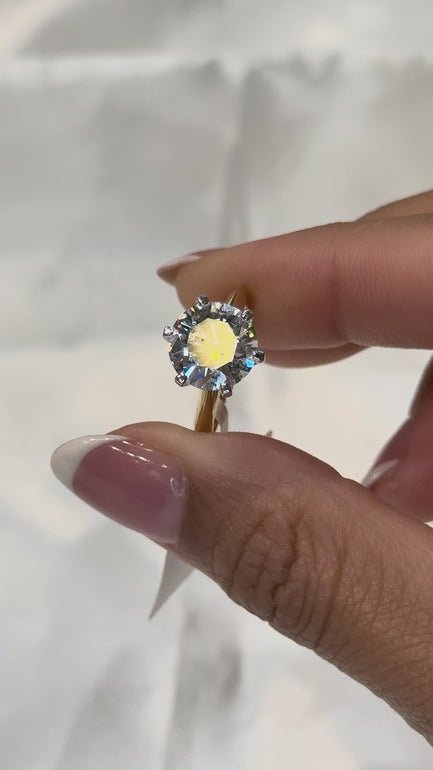 Maylaya Gems M111 jewelry shown on hand - silent 1080p video