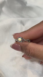 Load and play video in Gallery viewer, Maylaya Gems JF04A jewelry shown on hand - silent 1080p video
