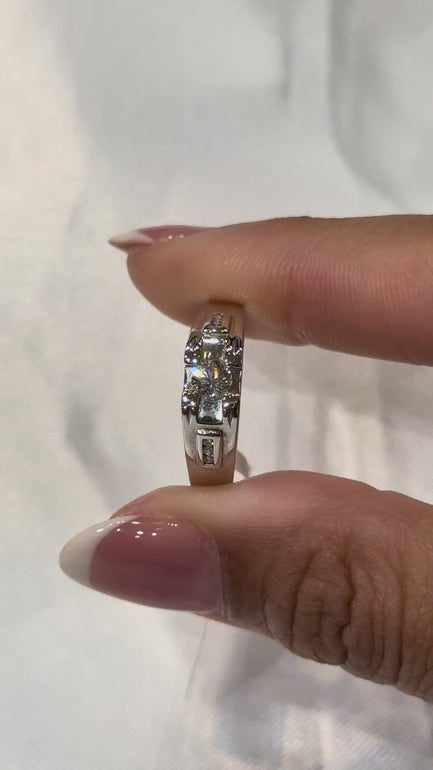Maylaya Gems E006 jewelry shown on hand - silent 1080p video