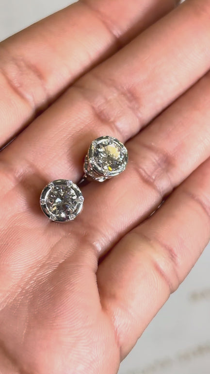 Maylaya Gems STK133 jewelry shown on hand - silent 1080p video