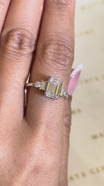 Load and play video in Gallery viewer, Maylaya Gems M105 jewelry shown on hand - silent 1080p video
