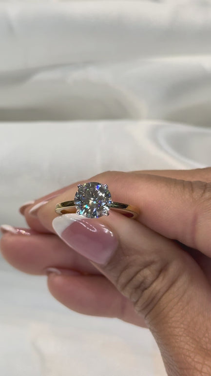 Maylaya Gems STK38 jewelry shown on hand - silent 1080p video