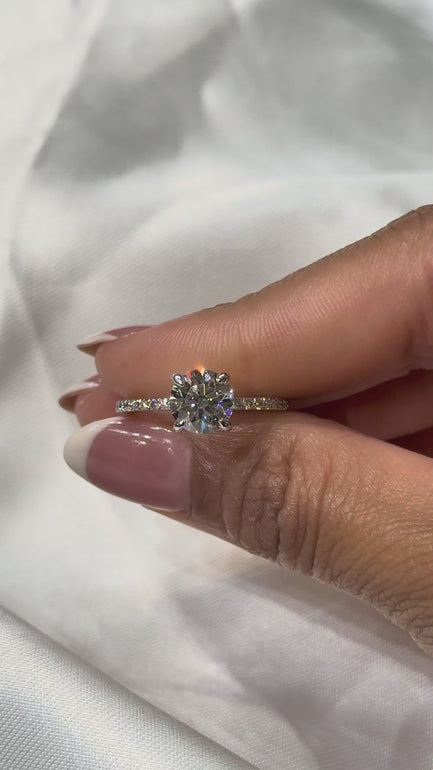 Maylaya Gems M0006 jewelry shown on hand - silent 1080p video