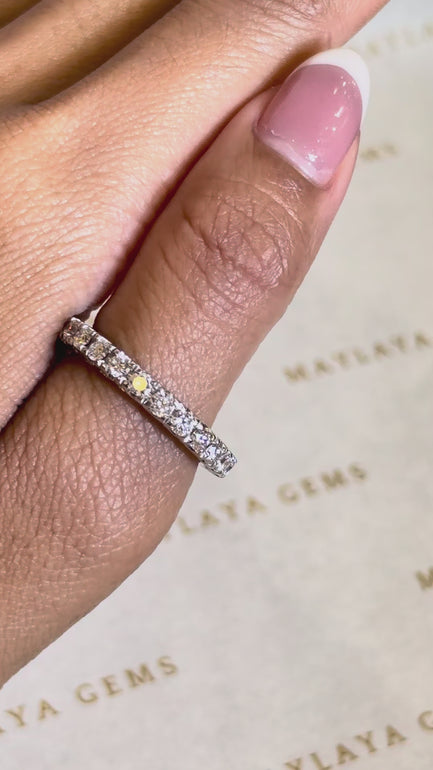 Maylaya Gems E008 jewelry shown on hand - silent 1080p video