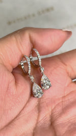Load and play video in Gallery viewer, Maylaya Gems MGE8 jewelry shown on hand - silent 1080p video
