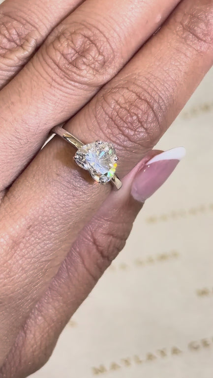Maylaya Gems M114 jewelry shown on hand - silent 1080p video