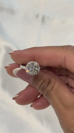 Load and play video in Gallery viewer, Maylaya Gems M045 jewelry shown on hand - silent 1080p video
