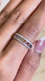 Load and play video in Gallery viewer, Maylaya Gems E015 jewelry shown on hand - silent 1080p video
