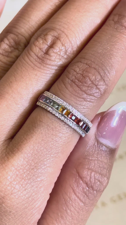 Maylaya Gems E015 jewelry shown on hand - silent 1080p video