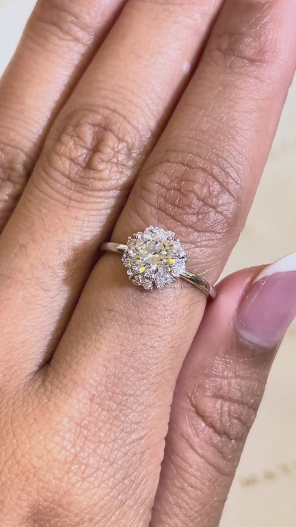 Maylaya Gems SH95 jewelry shown on hand - silent 1080p video