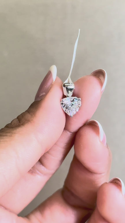 Maylaya Gems J001 jewelry shown on hand - silent 1080p video