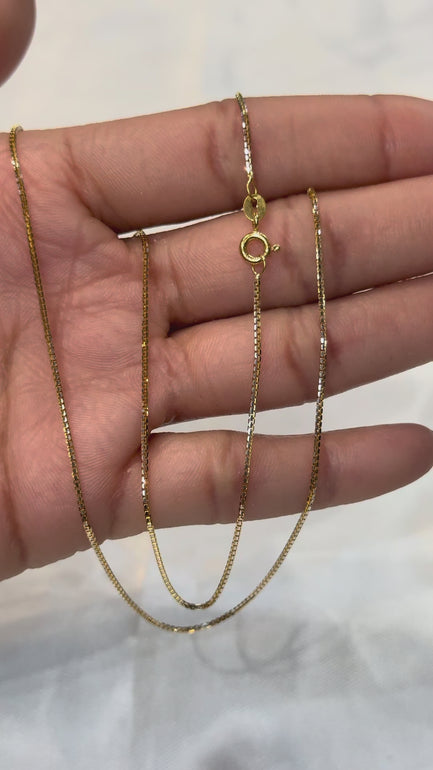 Maylaya Gems JF014 jewelry shown on hand - silent 1080p video