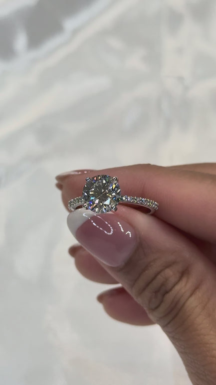 Maylaya Gems M034 jewelry shown on hand - silent 1080p video