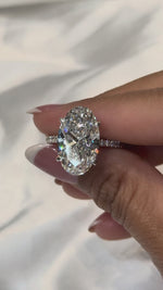 Load and play video in Gallery viewer, Maylaya Gems M0888 jewelry shown on hand - silent 1080p video

