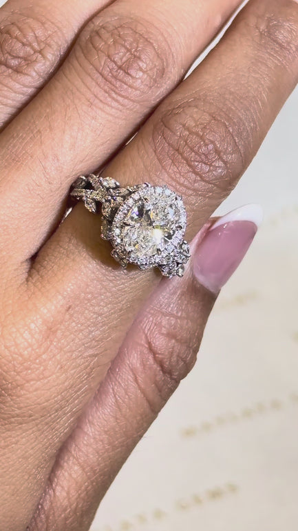Maylaya Gems M060A jewelry shown on hand - silent 1080p video