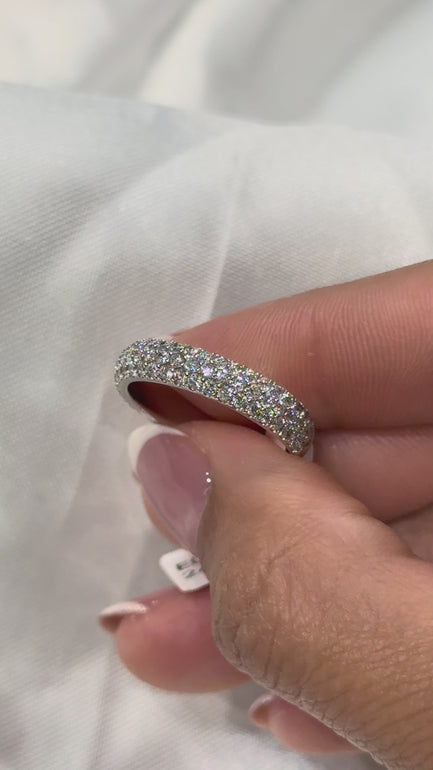 Maylaya Gems E007 jewelry shown on hand - silent 1080p video